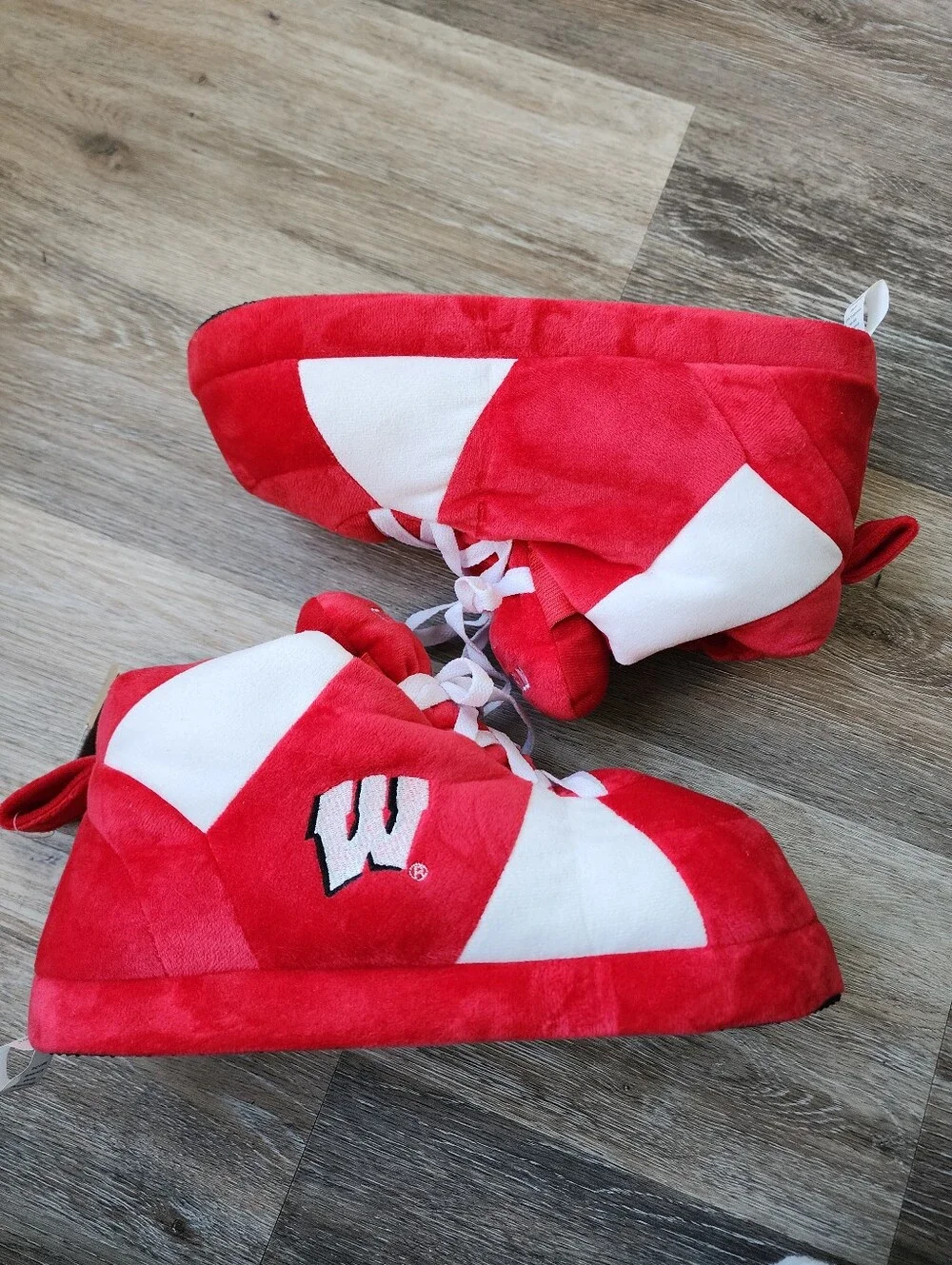 New Wisconsin Red & White Plush Slipper Sneakers Size XL